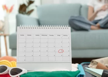 Holidays Days & Long Weekends