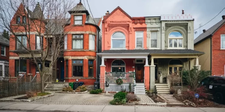 A Guide To Toronto’s Neighbourhoods