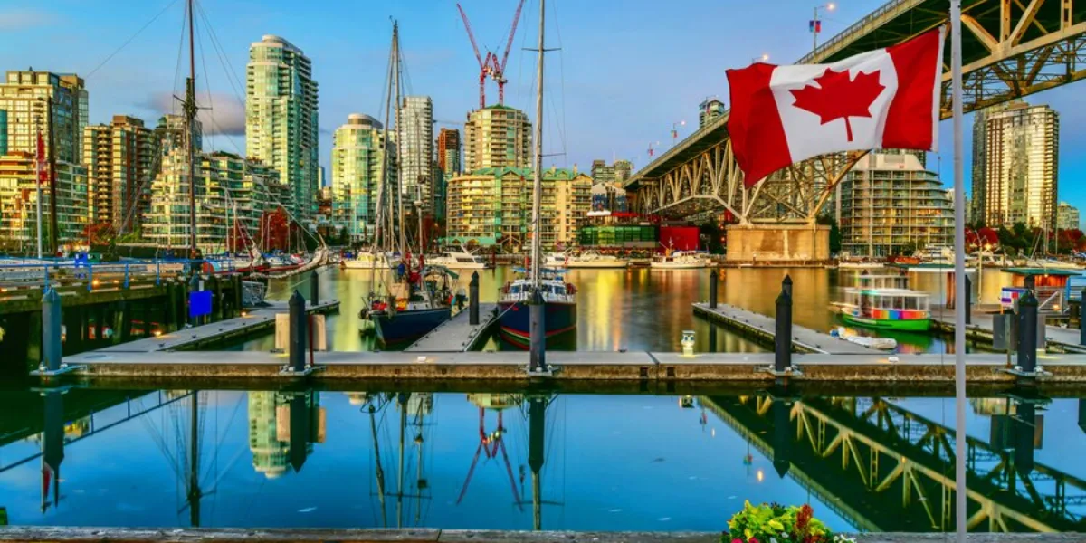 Toronto Guide For First Time Visitors