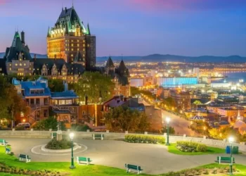 The Top 8 Picturesque Canadian Towns & Villages