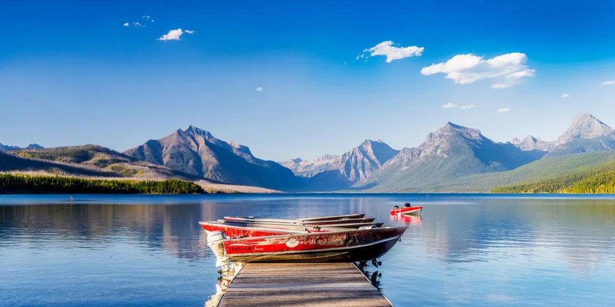 Update: 15 most picturesque lakes in Canada